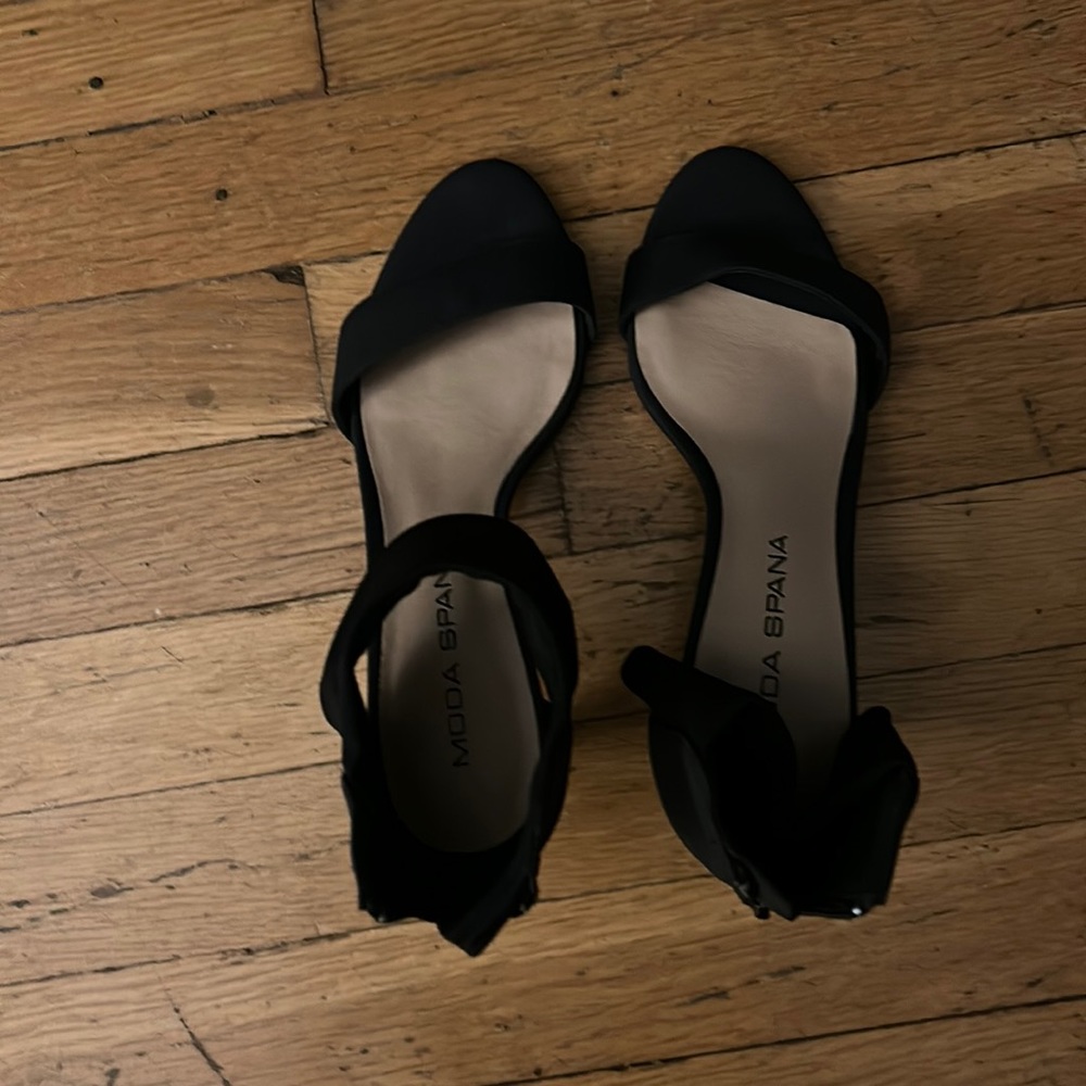 Women’s shoes